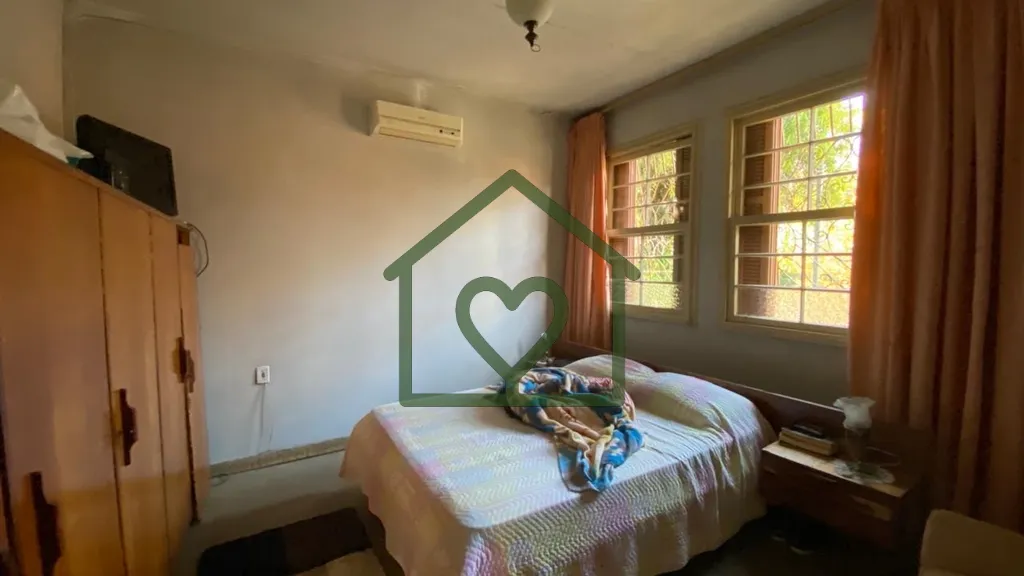Imagem Oportunidade de negócio! Casa em alvenaria, 138,00m2 de área construída. São 3 amplos dormitóri...