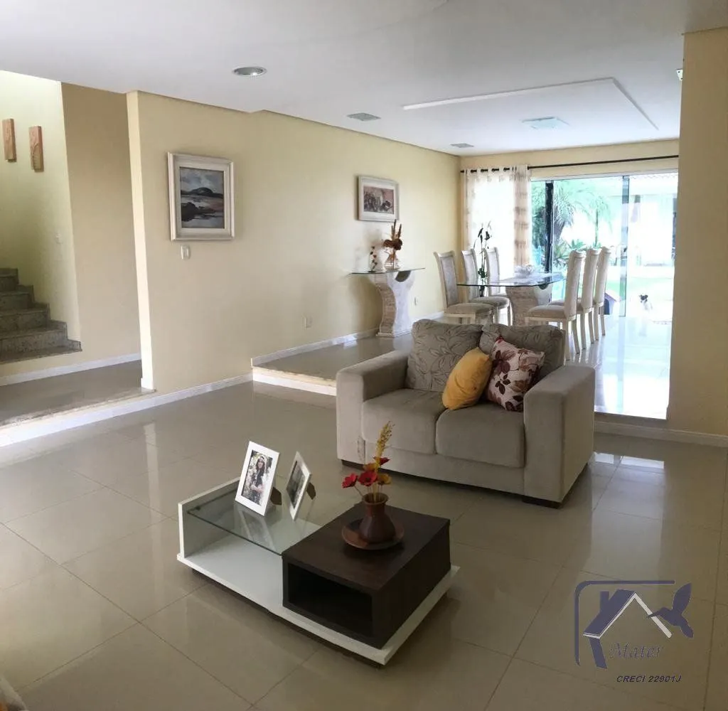 Imagem Casa para Venda - 0m², 5 dormitórios, sendo 2 suites, 2 vagas - Village