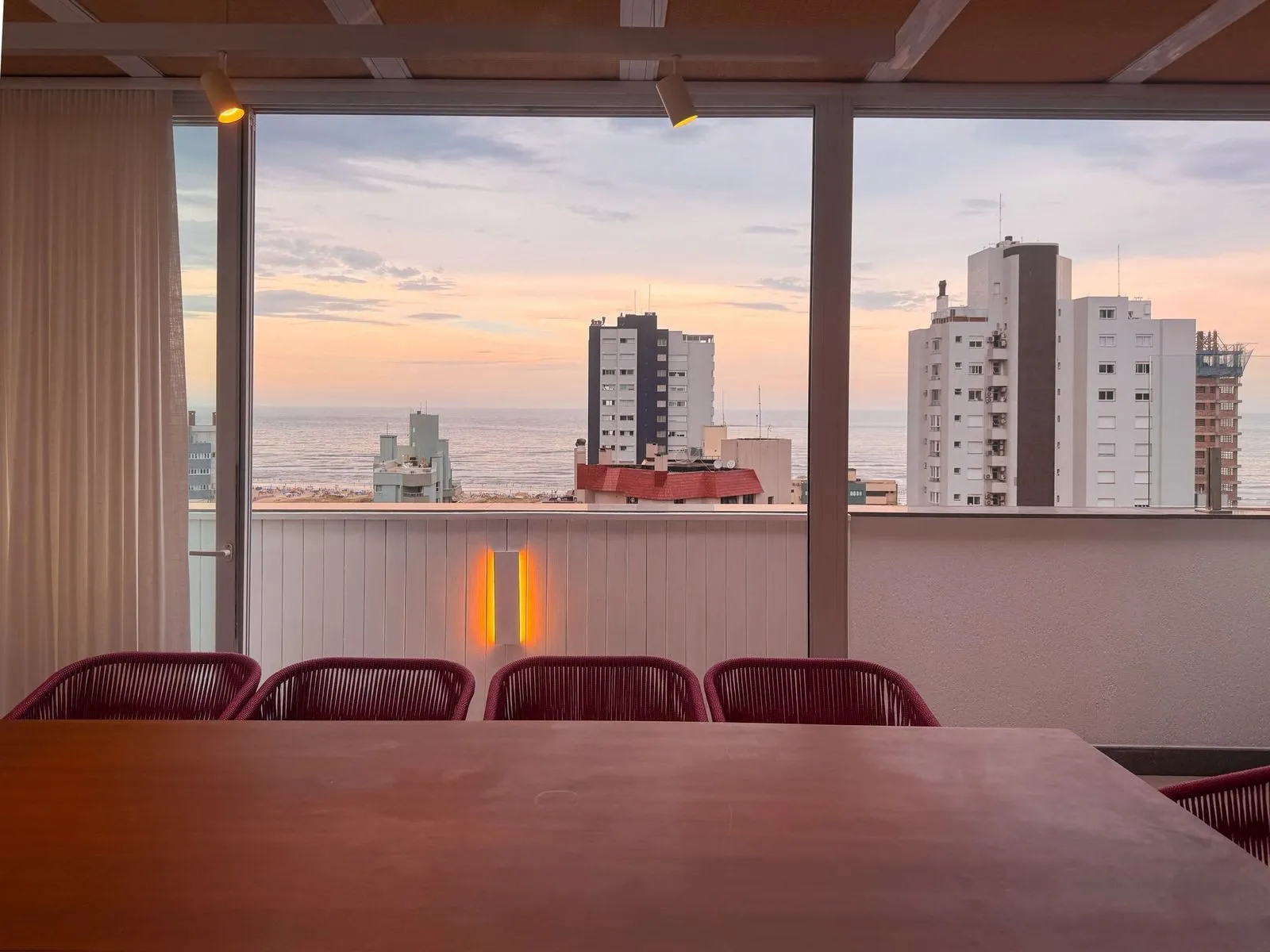 Imagem Cobertura à venda em Torres, Centro, com 3 quartos, 258m2