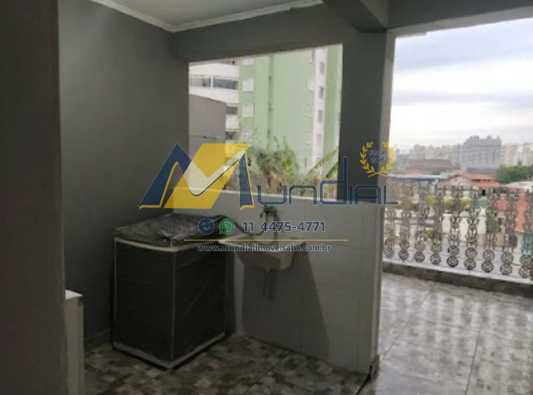 Imagem Sobrado espaçoso, recém-reformado, pronto para morar!