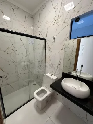 Imagem Imperdível Casa à Venda em Cuiabá-MT, Jardim Califórnia: 3 quartos, 2 suítes, 2 salas, 4 banheiros, 4 vagas - 189,66m².