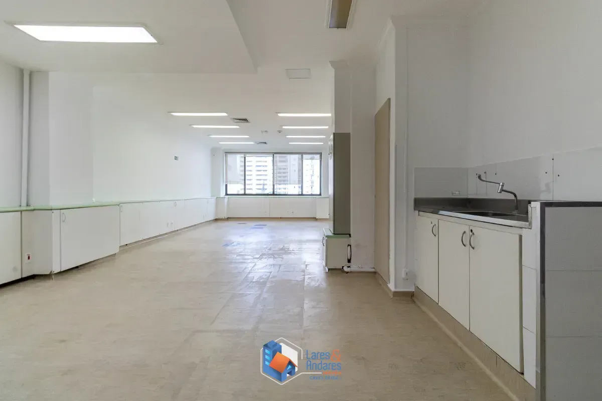 Imagem Conjunto comercial para venda em Moema, 286m²