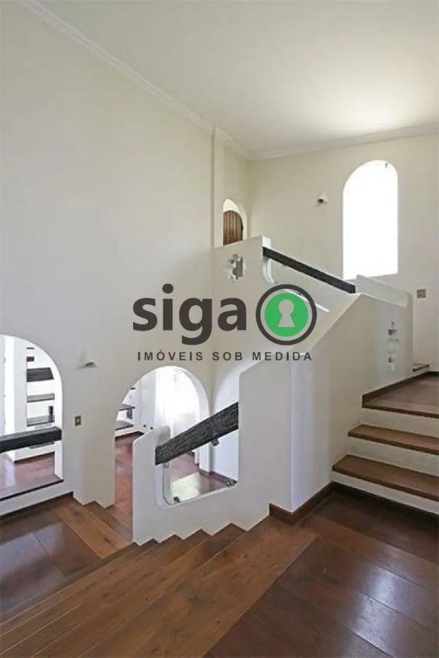 Imagem Casa á Venda no Jardim Marajoara - 450m², 3 quartos, 6 vagas