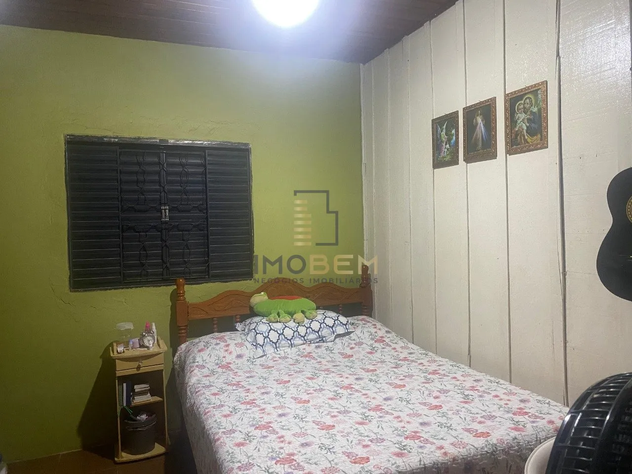 Imagem Encantadora casa à venda no Setor Residencial Sul em Sinop.

Com 180 m² de área total, esta resid...