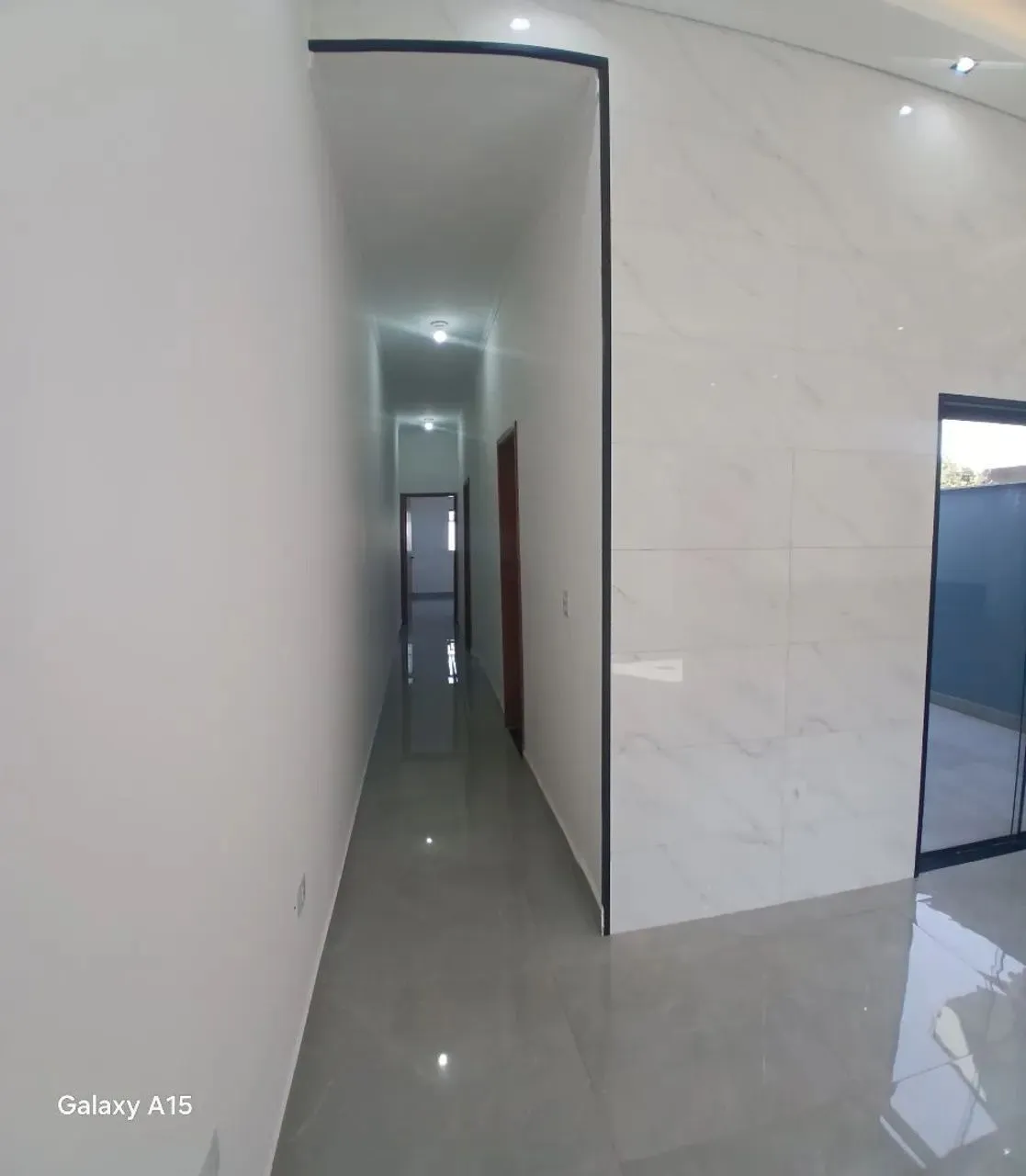Imagem Casa Nova com 2 Dormitórios e 2 Vagas no Jardim São Carlos, Sorocaba/SP