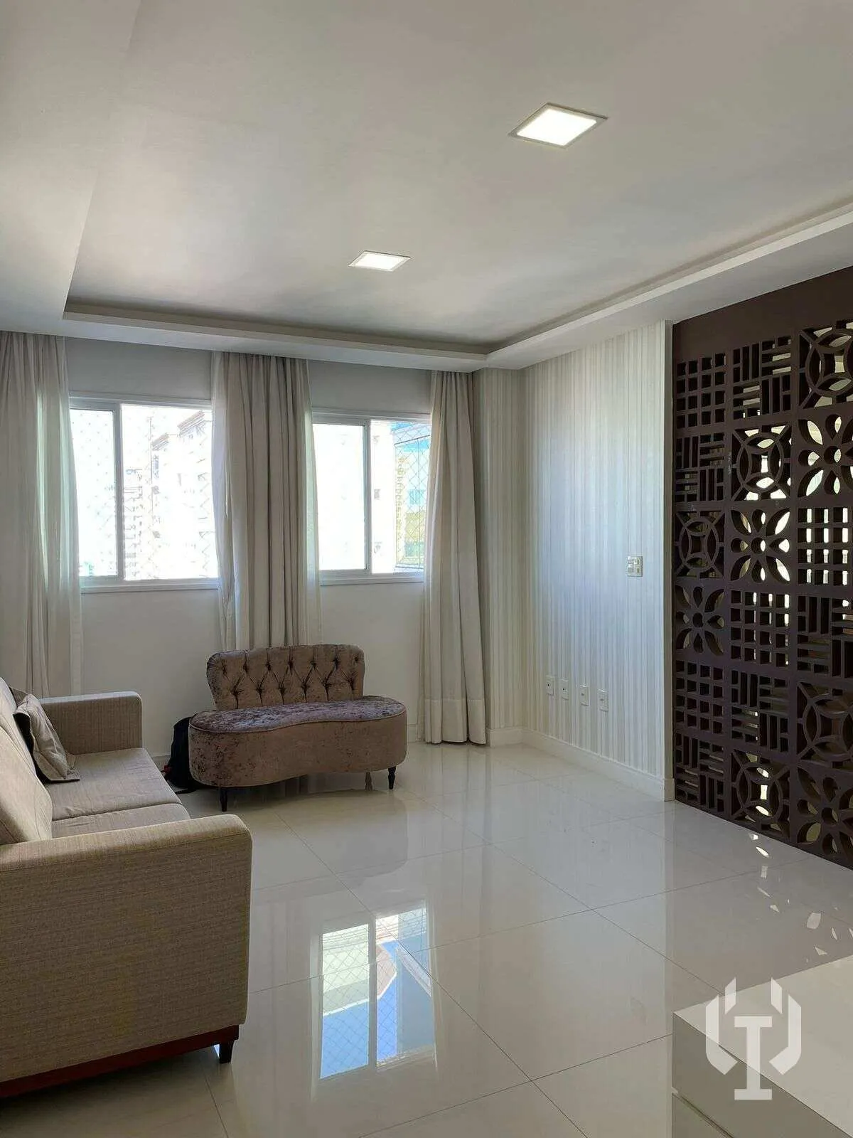 Imagem Apartamento à venda, com 4 suítes, pronto e mobiliado em 100x