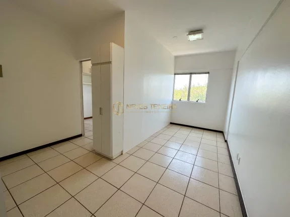 Foto do imóvel Suíte com Armários!!! Vaga de Garagem!!! Próximo a UnDF!!! CA 2 Lago Norte!!! em QUADRA CA 2