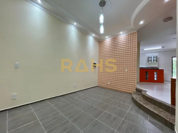 Imagem Excelente Casa com 1 suíte mais 3 quartos no bairro de Pirabeiraba em Joinville por R$890.000,00. T...