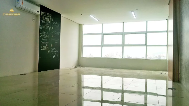 Imagem SALA A VENDA NO CHÁCARA URBANA - EDIFÍCIO COMERCIAL GOLDEN OFFICE EM JUNDIAÍ/SP.