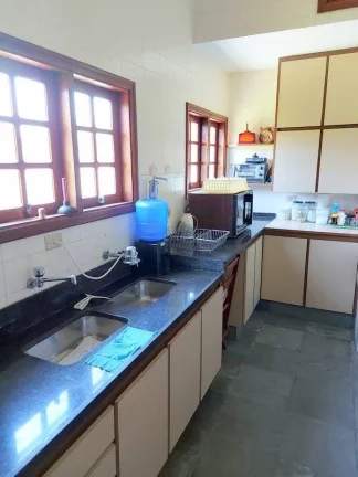 Imagem BELA CASA COM AMPLO TERRENO COM EXCELENTE LOCALIZAÇÃO