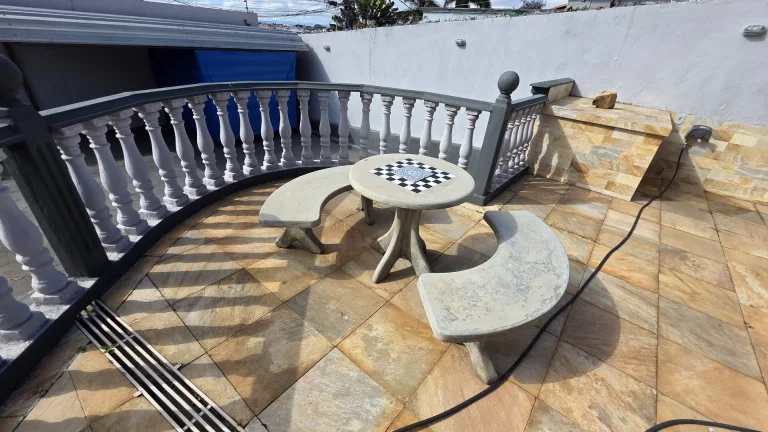 Imagem Casa com 2 quartos, sendo 1 suíte - Jardim Leblon