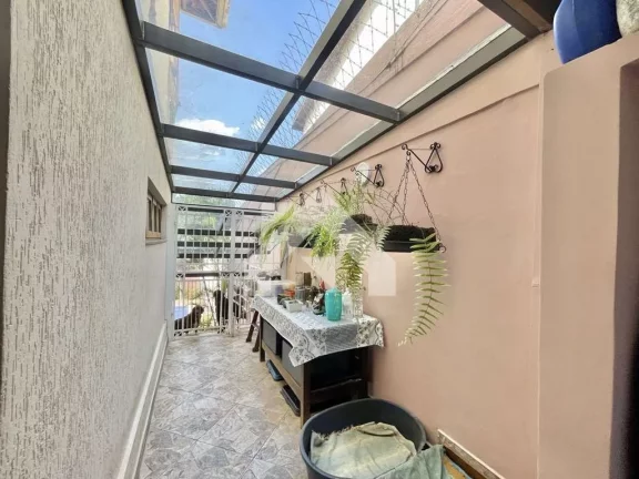 Imagem Casa de Condomínio em Chácara das Paineiras - Carapicuíba