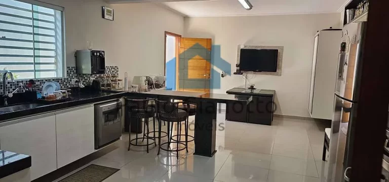 Imagem Casa à venda em Condomínio na Granja Viana
