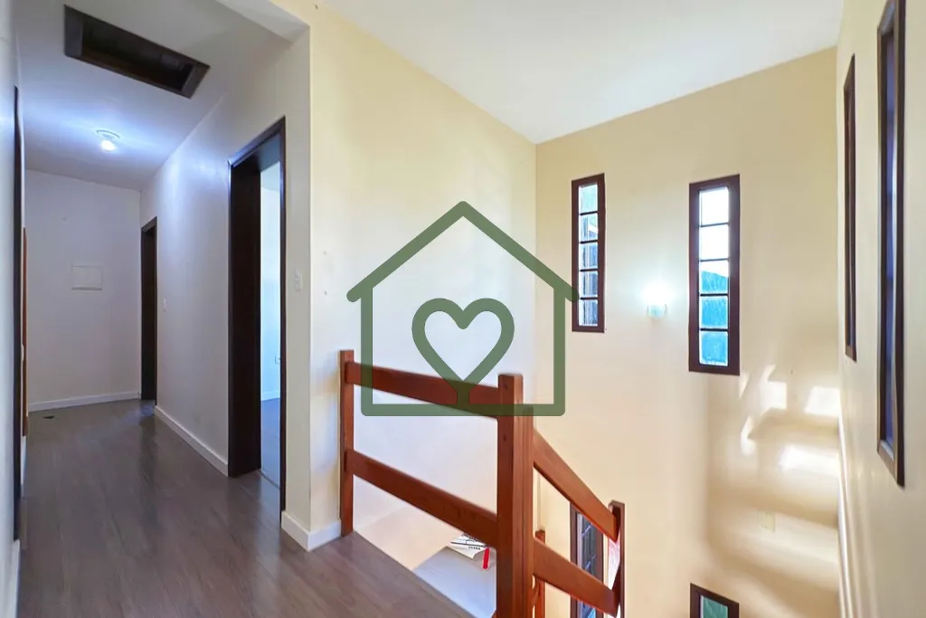 Imagem Está excelente casa destaca-se pelo conforto, amplitude e excelente distribuição dos ambientes, i...