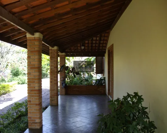 Imagem ITU EXCELENTE CHÁCARA TERRENO 2.500,00 M A/C 540,00 M 3 DORMITÓRIOS SENDO 1 DELES SUÍTE BANHEIRO SOCIAL SALA 3 AMBIENTES LAZER CASA HÓSPEDES