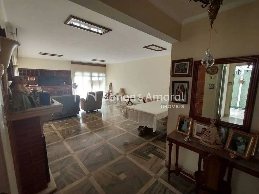 Imagem Casa com 3 Quartos e 4 banheiros à Venda 261 m² por R$ 1.596.000