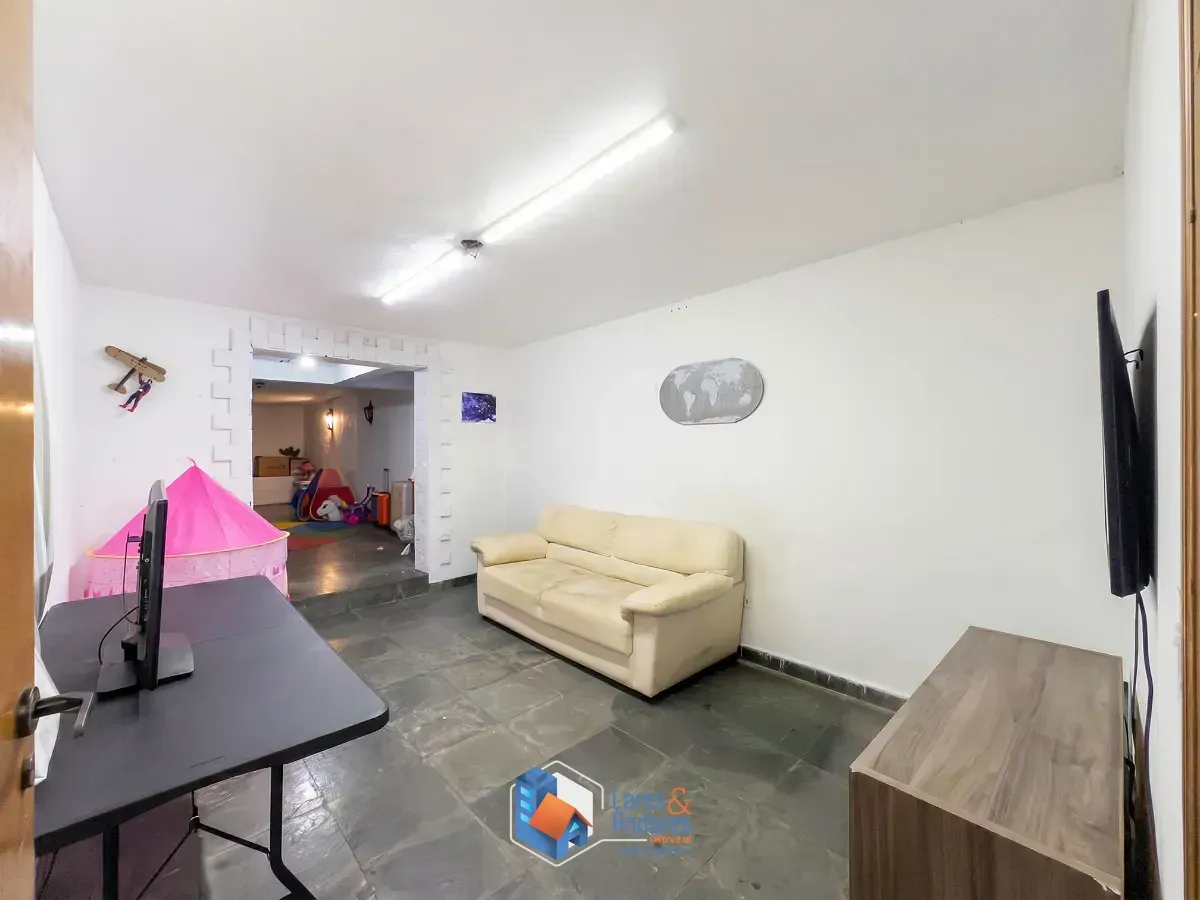 Imagem Casa para venda em Vila Marari com 3 quartos, sendo 1 suíte, 168m²