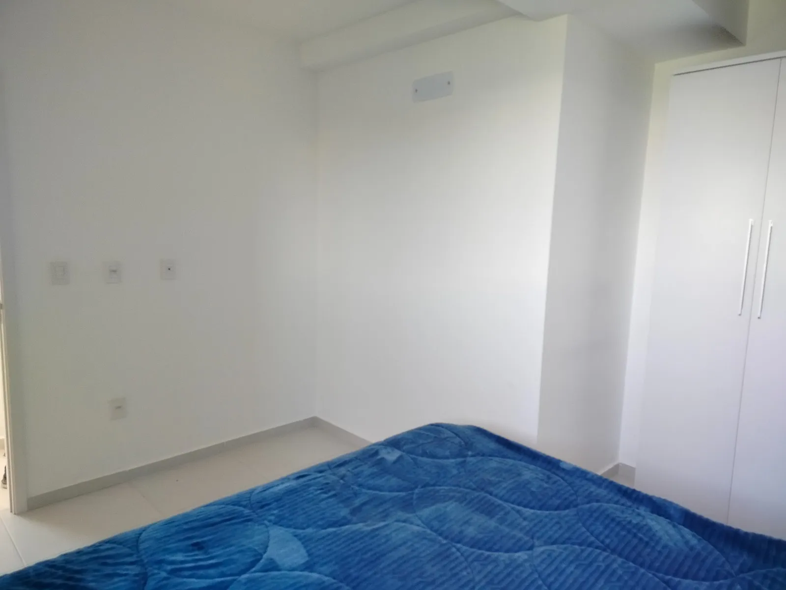 Imagem Apartamento Mobiliado com Três Dormitorios no Coração do Parque Campolim