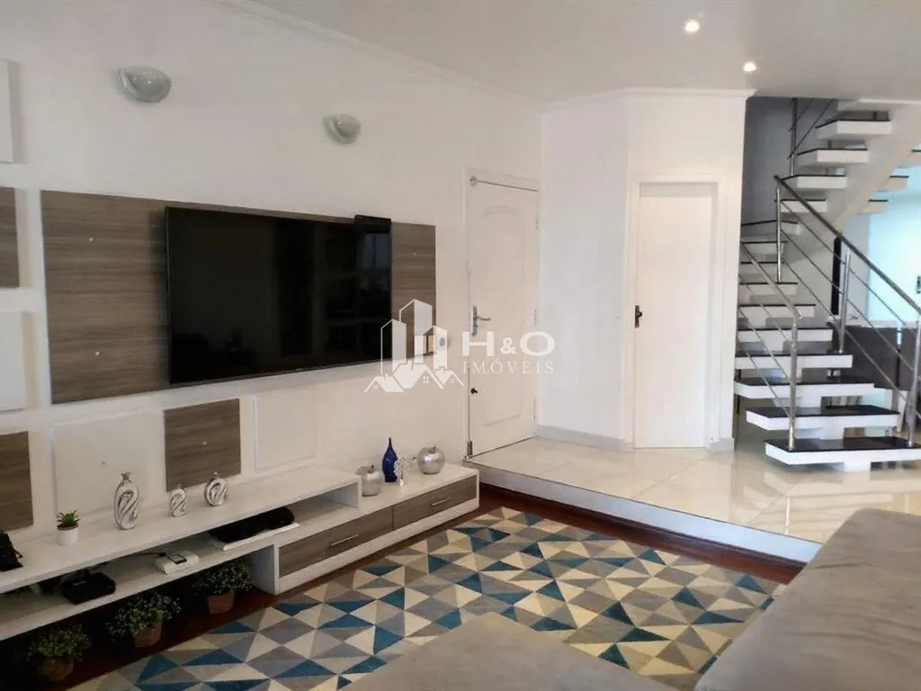Imagem Belo Sobrado à venda com 250m² na Vila Alpina