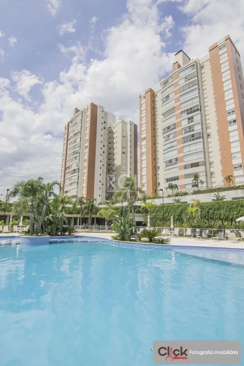 Imagem Excelente apartamento, finamente decorado e mobiliado, excelente iluminação, possuindo 03 dormitórios e 03 suites, sendo 01 master