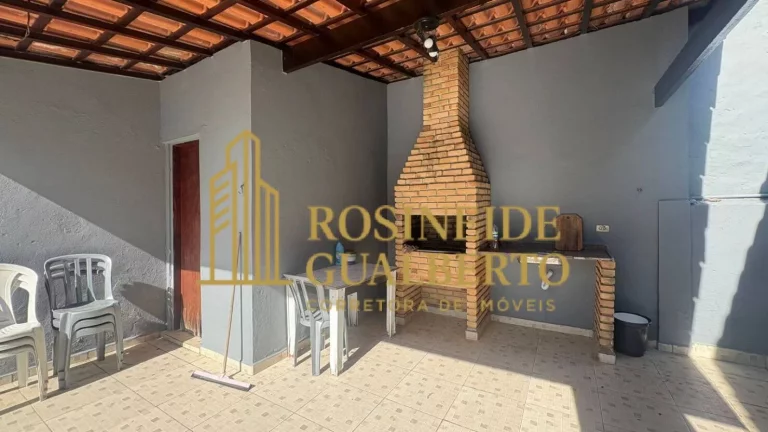 Imagem Casa na Praia das Palmeiras – Conforto, Espaço e Lazer em bairro nobre.