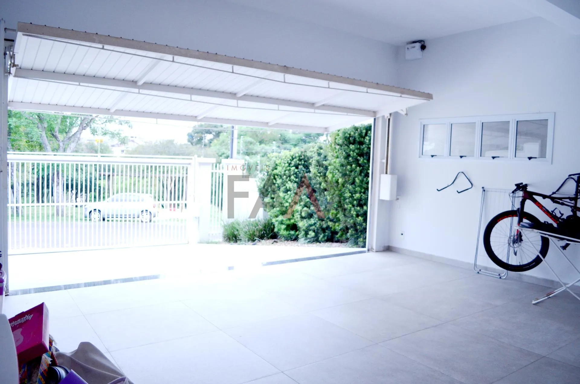 Imagem Sobrado com 4 dormitórios à venda,438.90 m , CENTRO - Gpva, GUARAPUAVA - PR