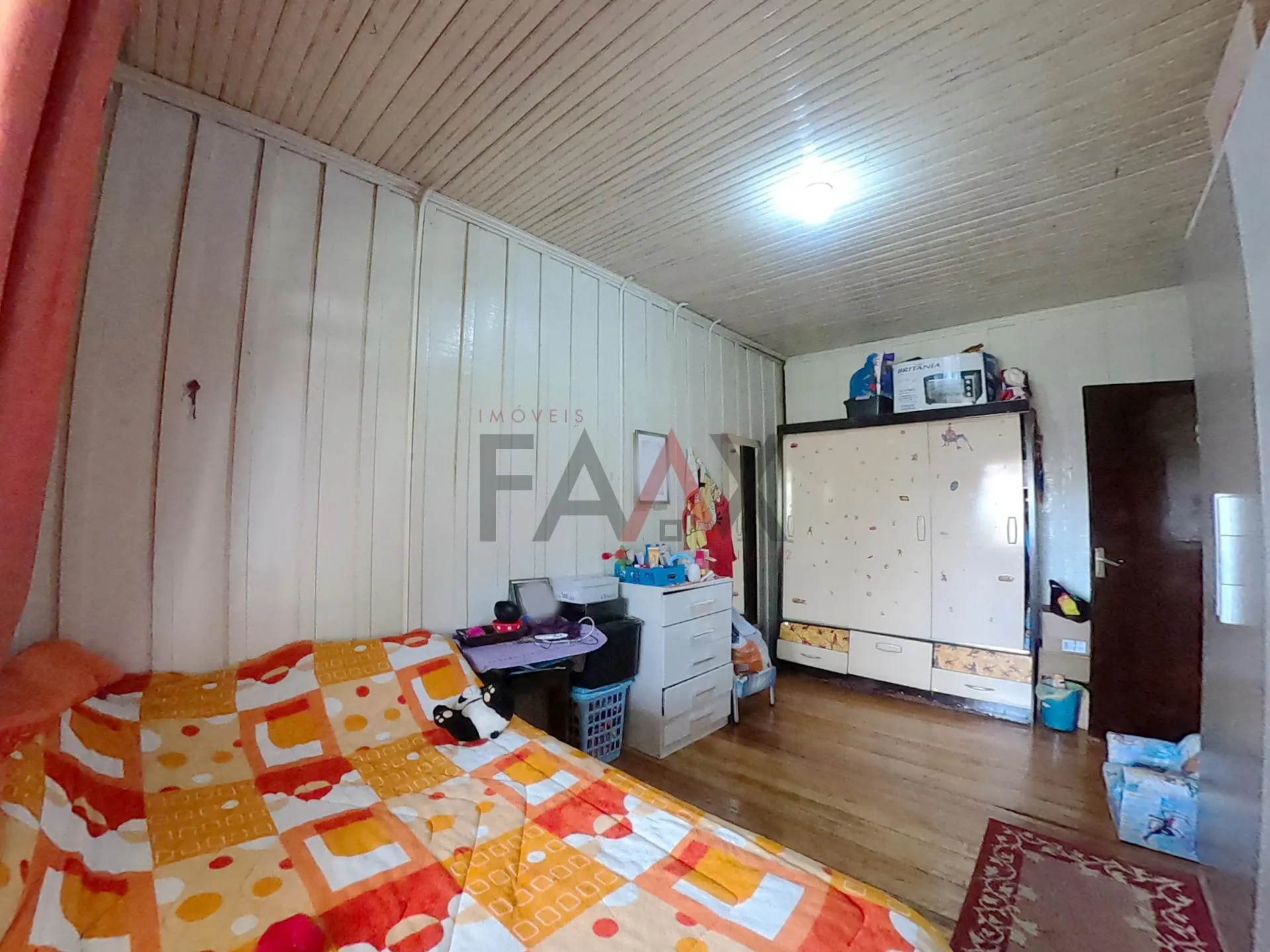 Imagem Casa com 3 salas comerciais à venda, Próximo a Paróquia Santana, SANTANA, GUARAPUAVA - PR
