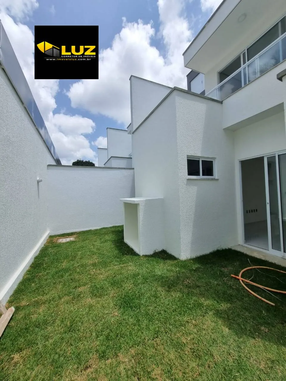 Imagem Casas Duplex Independentes. Prontas Para Morar!