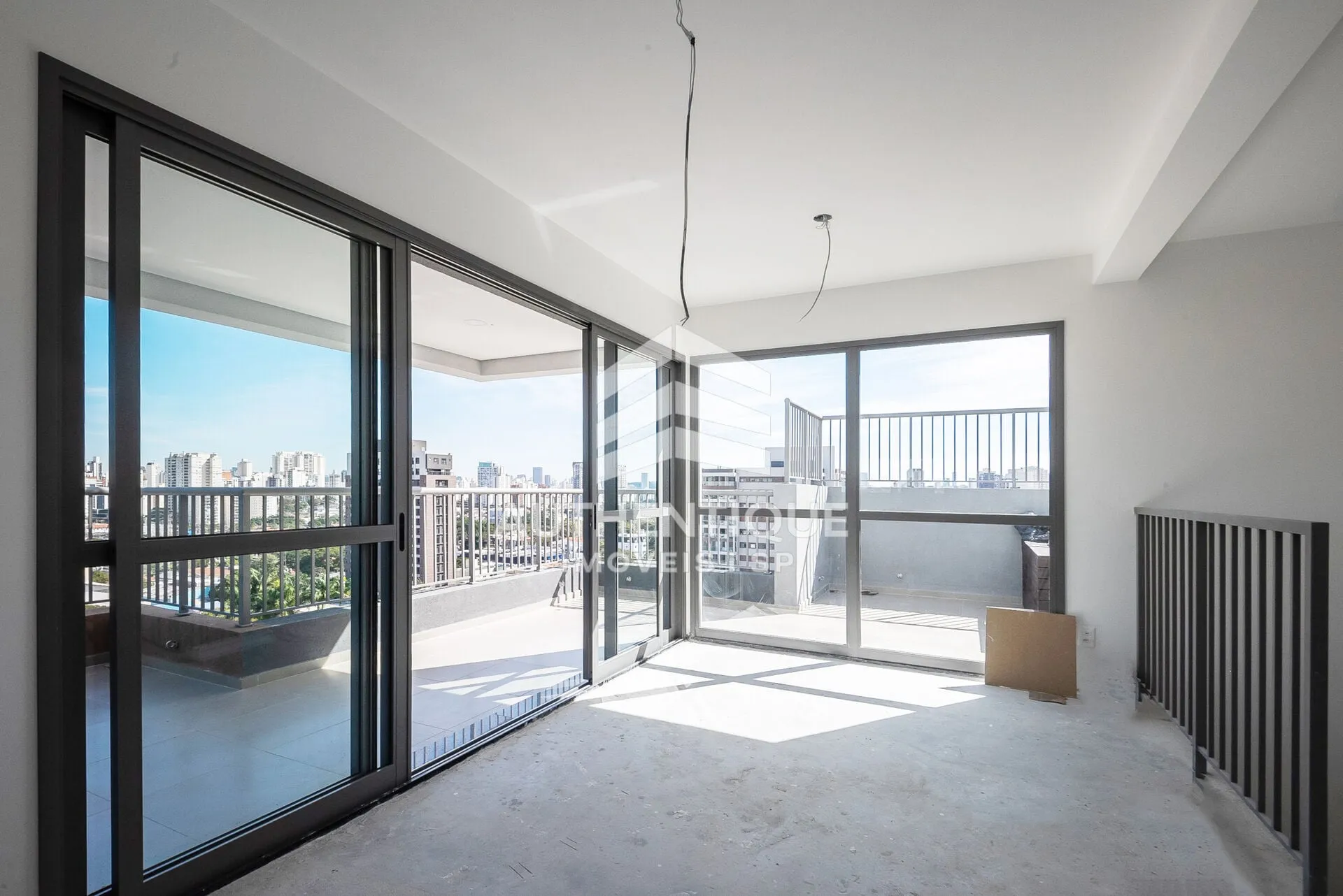Imagem Exp Moema - Apartamento à venda em São Paulo/SP