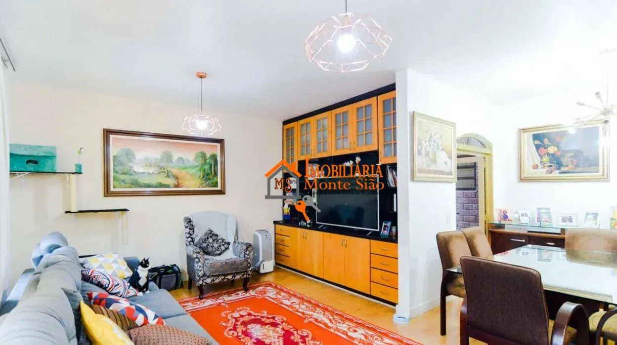 Imagem Sobrado com 6 dormitórios à venda, 245 m² por R$ 1.200.000 - Vila Galvão - Guarulhos/SP