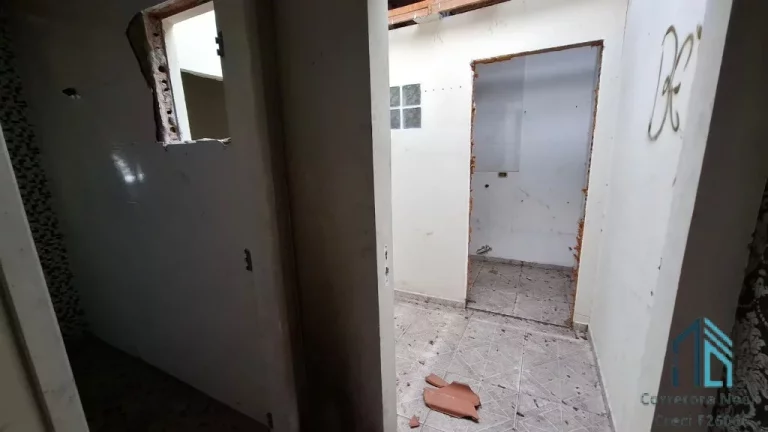 Imagem TERRENO A VENDA, 8m2 de frente, 02 quartos, no Tingui em Curitiba PR