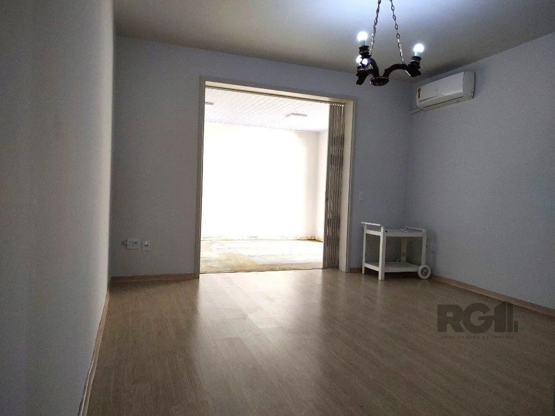 Imagem Apartamento Garden, 2 quartos, 1 suite, 2 banheiros, dependência de empregada - Bairro Petrópolis