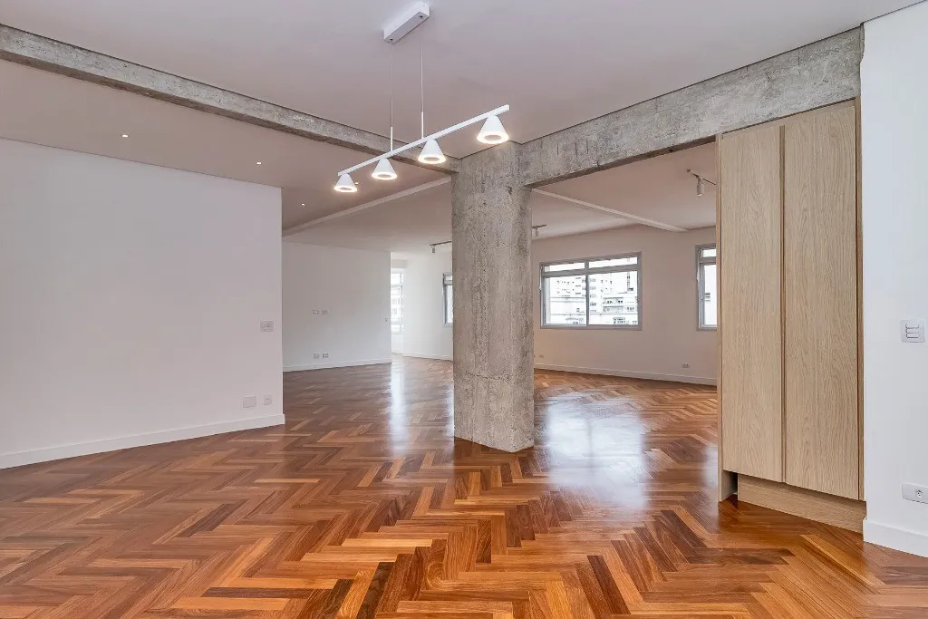 Imagem Apartamento à venda em Higienópolis, São Paulo-SP: 3 quartos, 2 suítes, 2 banheiros, 2 vagas, 230m² de área.