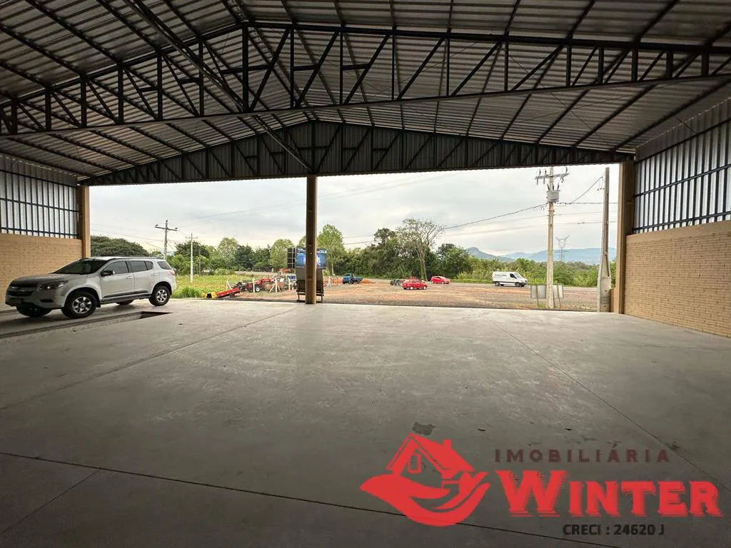 Imagem Pavilhão com 720m2 em frente a RS 452.