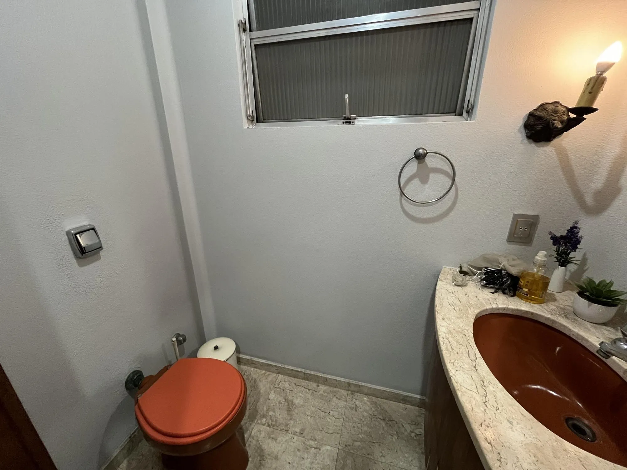 Imagem Apartamento de 3 quartos, suíte e 2 vagas de garagem no bairro Farroupilha POA