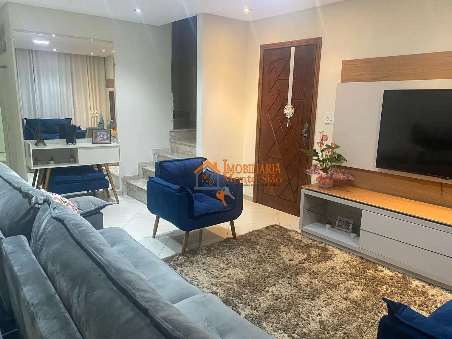 Imagem Sobrado com 3 dormitórios à venda, 292 m² por R$ 700.000,00 - Jardim do Papai - Guarulhos/SP