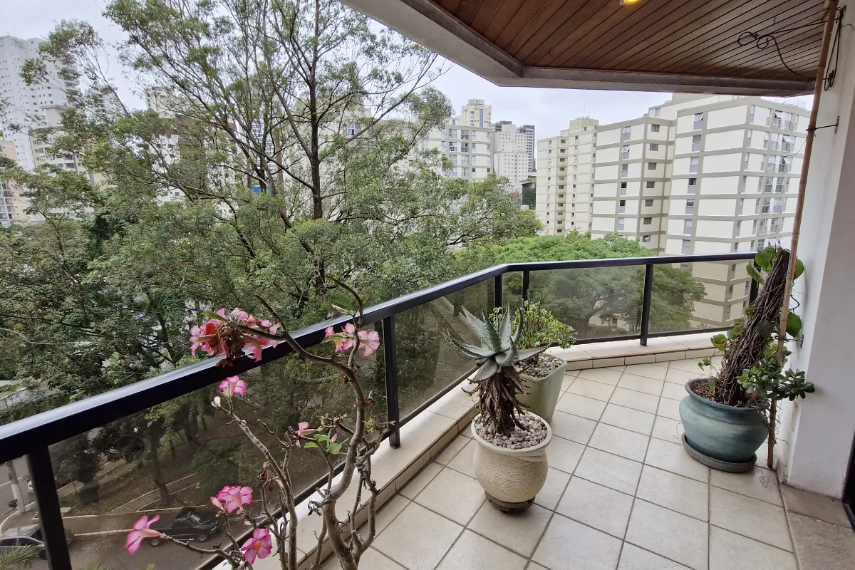 Imagem Apartamento para venda em Vila Andrade com 4 quartos, sendo 2 suítes, 219m2