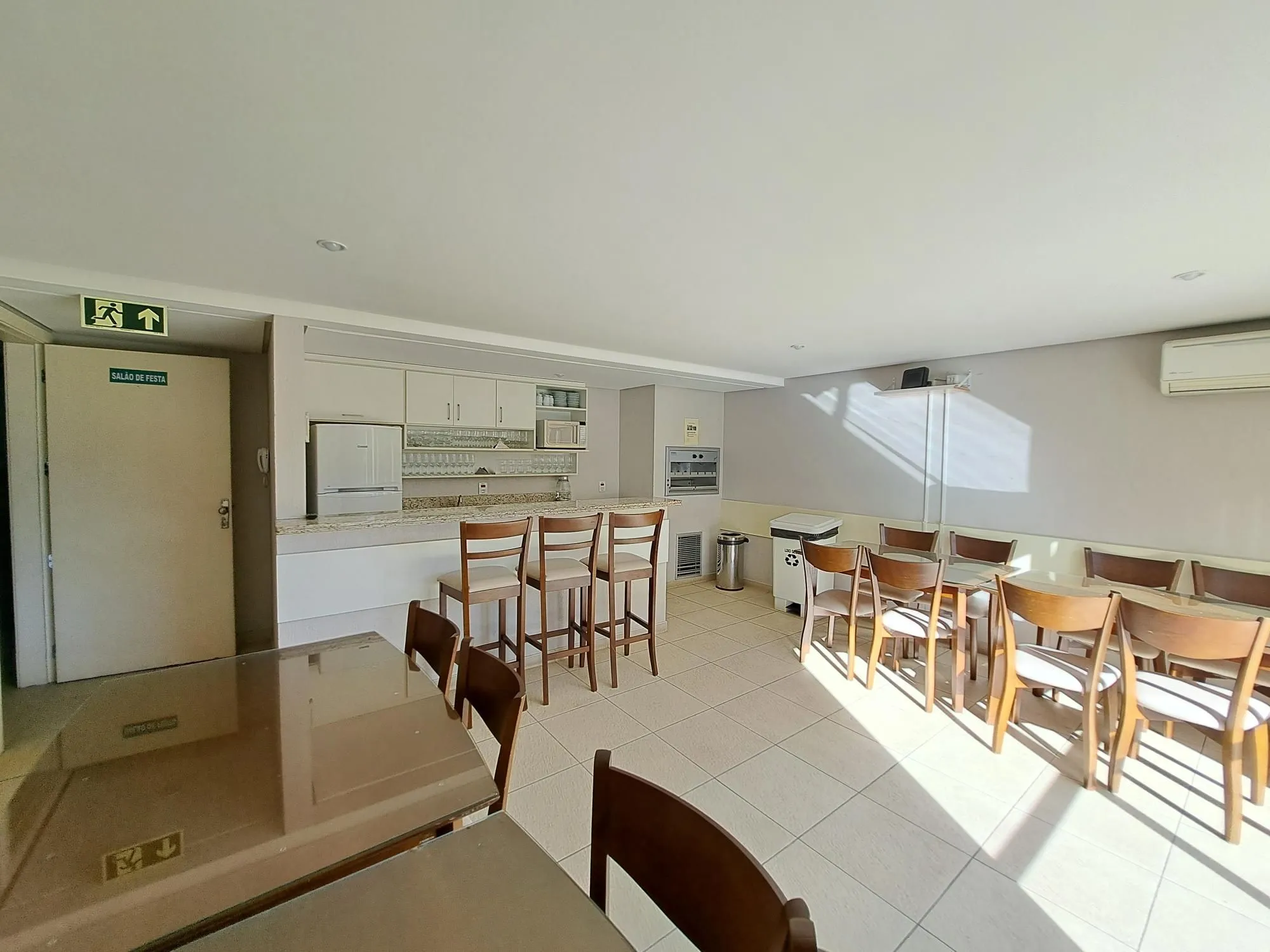 Imagem Apartamento 2 dormitórios com vaga no Menino Deus