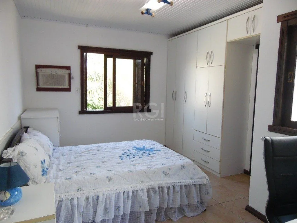 Imagem Casa para Venda - 410m², 5 dormitórios, sendo 5 suites, 5 vagas - Centro