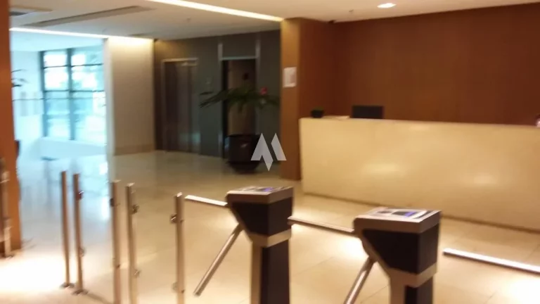 Imagem Sala Comercial Valongo em frente ao porto e ao Hotel Ibis