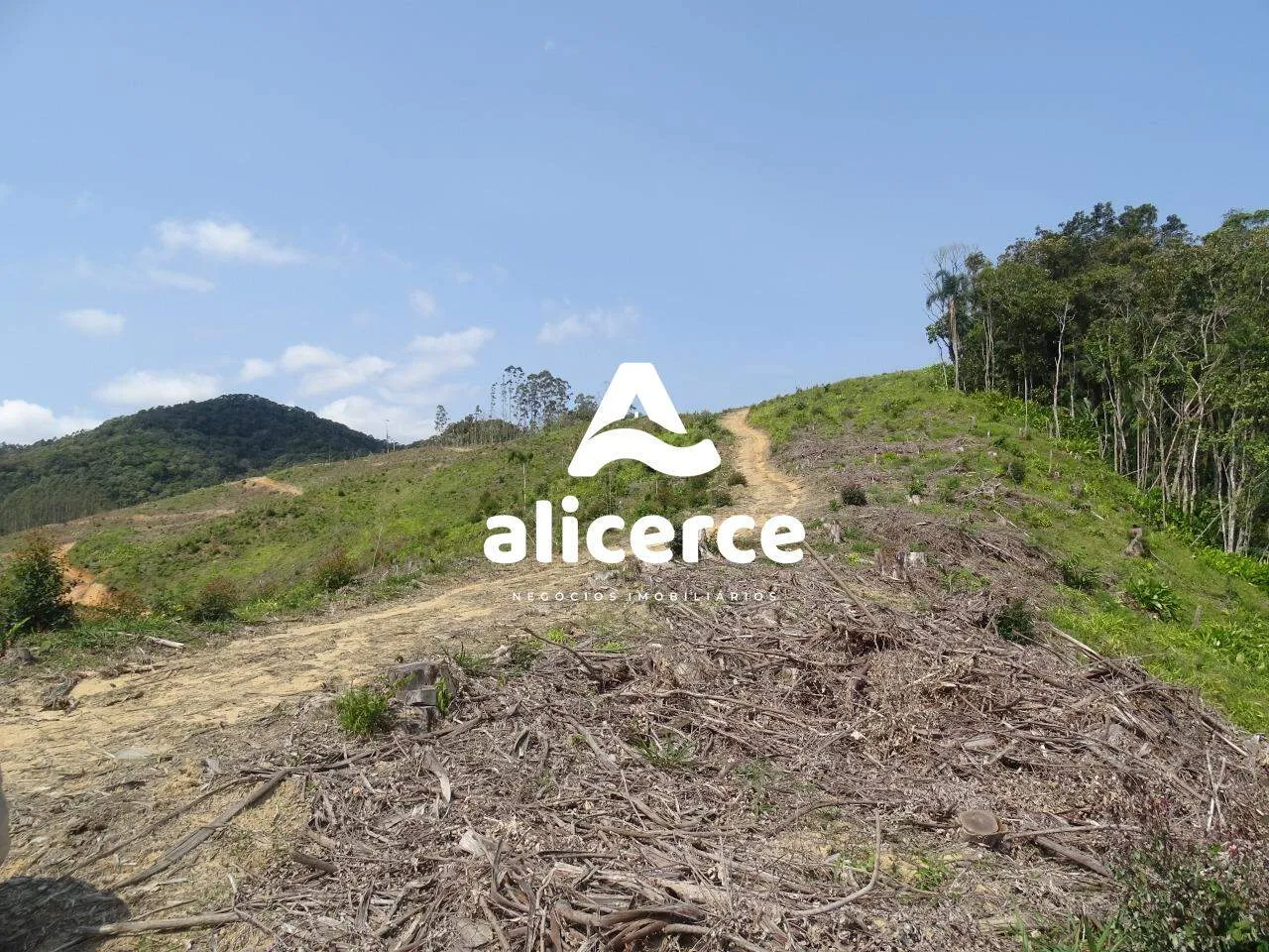 Imagem Área à venda com , 188.382m² em Área Rural de Biguaçu Biguaçu