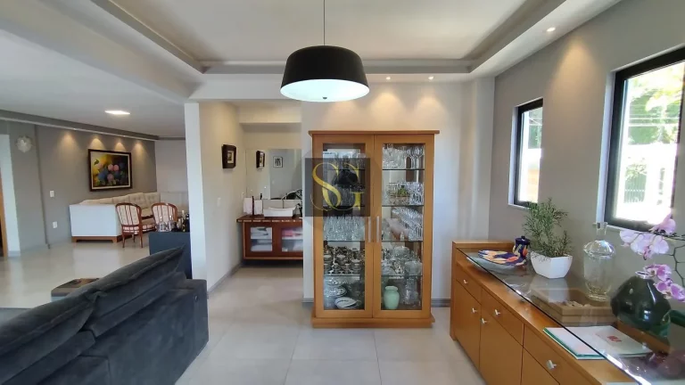 Imagem Casa para Venda em Teresópolis, Parque do Ingá, 3 dormitórios, 3 suítes, 5 banheiros, 2 vagas