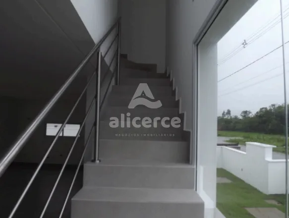 Imagem PRONTO PARA MORAR - Casa à venda com 3 quartos 2 suítes, 133,62m² em Ribeirão da Ilha Florianópolis