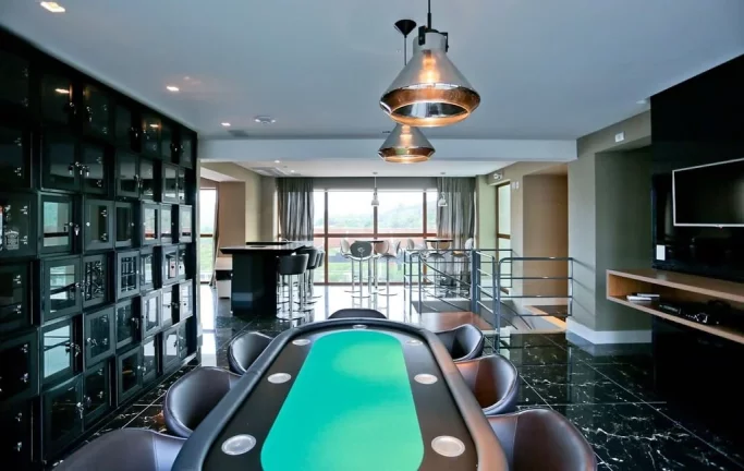 Imagem Apartamento à venda em Balneário Camboriú, Centro, com 3 quartos, 182m2