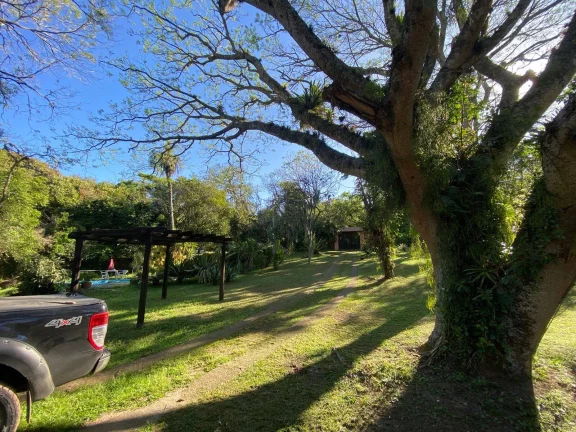 Imagem MOBILIADO!!! Lindo Sítio com 3.000m², Piscina, arborizado, Águas Claras