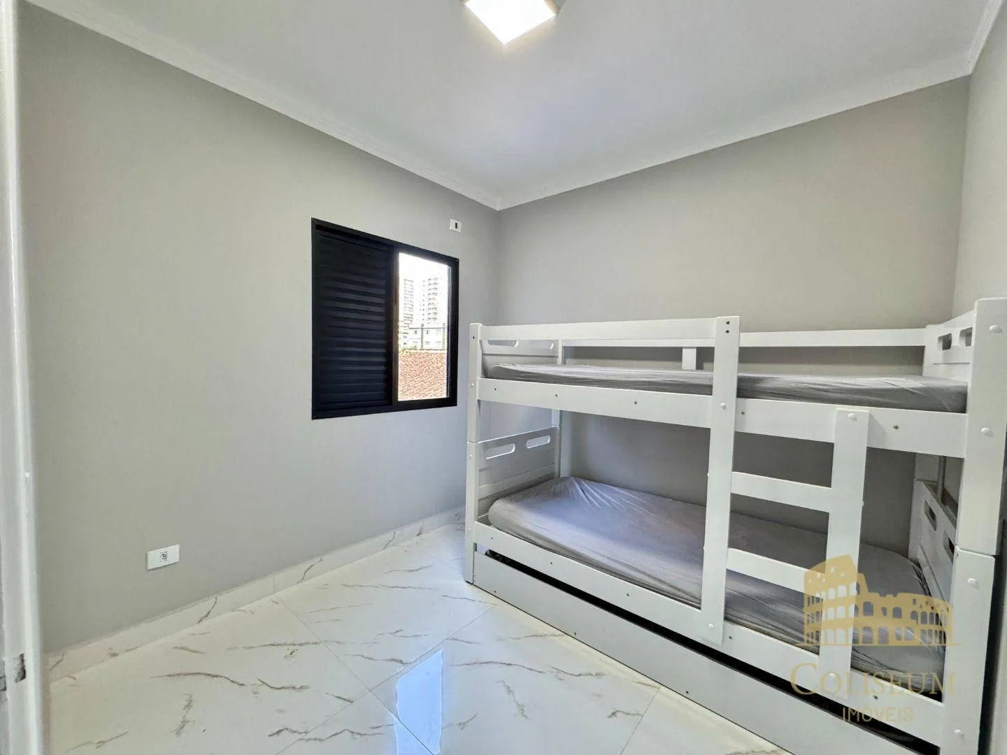 Imagem Casa com 3 dormitórios à venda por R$ 935.000,00 - Aviação - Praia Grande/SP