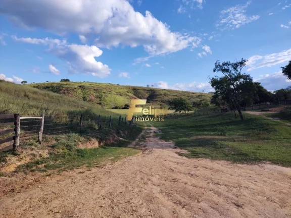 Imagem BELÍSSIMA FAZENDA DE 58 ALQUEIRES, À VENDA EM NOVA MÓDICA/MG, ACEITA PERMUTA!