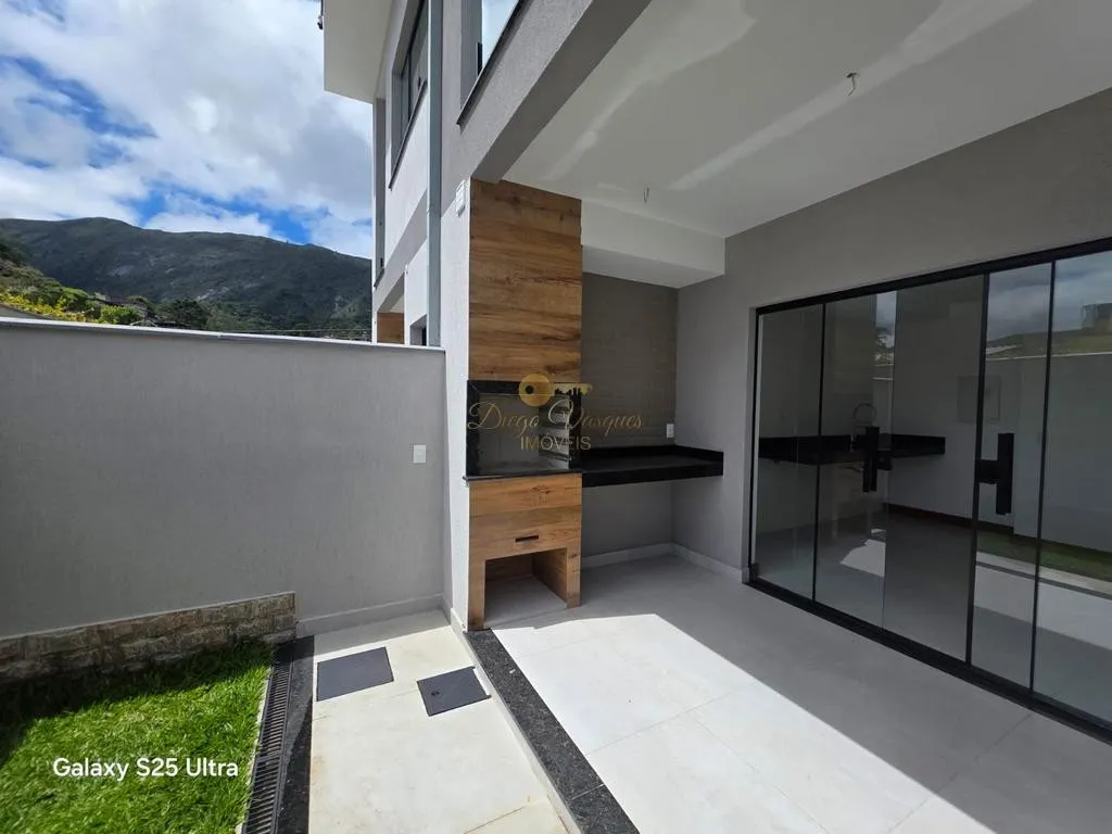 Imagem Casa em Condomínio para Venda em Teresópolis / RJ no bairro Alto