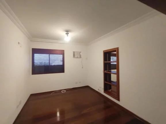 Imagem Apartamento Centro PiracicabaCom 150 m² o imóvel conta com sala para 2 ambientes com sacada ,lavab...