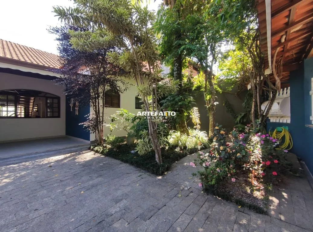 Imagem Casa à venda em Ubatuba, Barra da Lagoa, com 6 quartos, 200m2